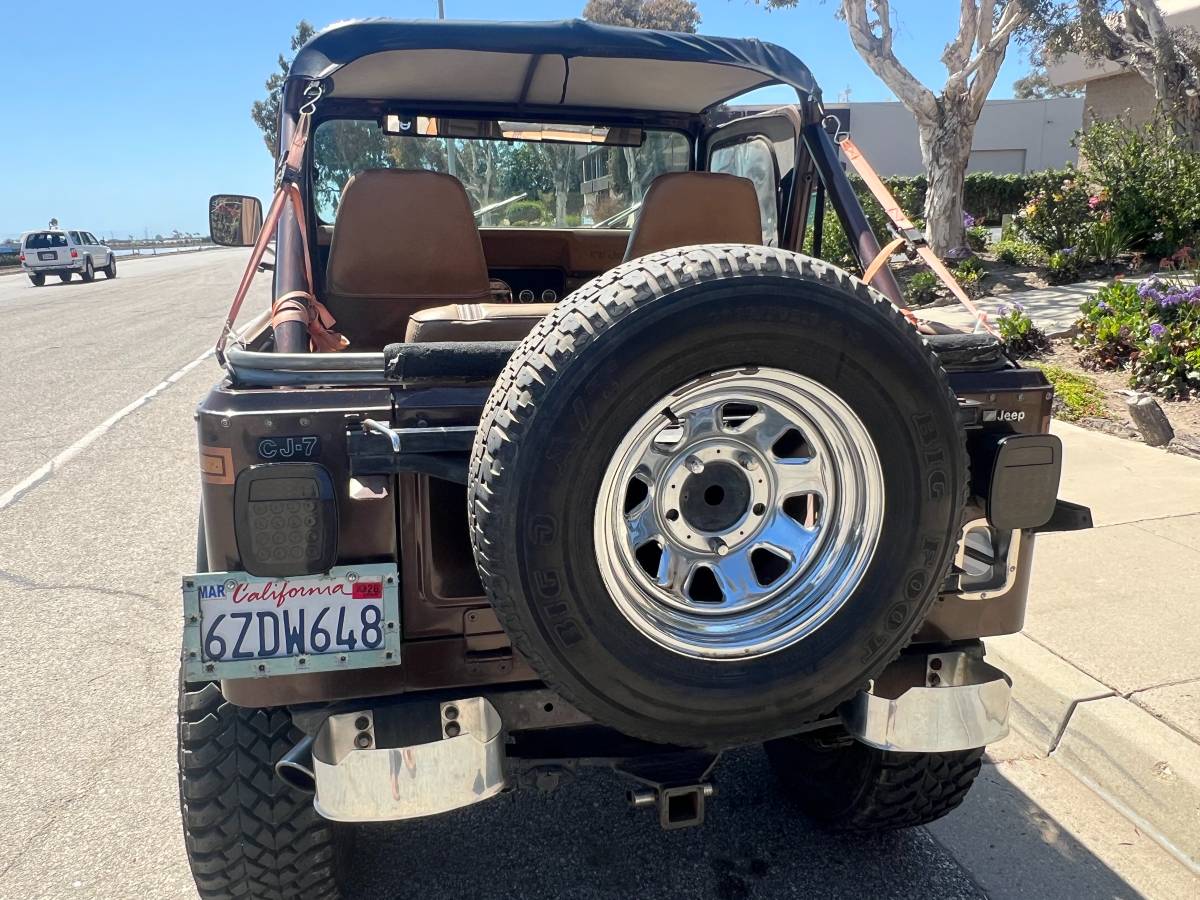 Jeep-Cj-7-laredo-1986-brown-2