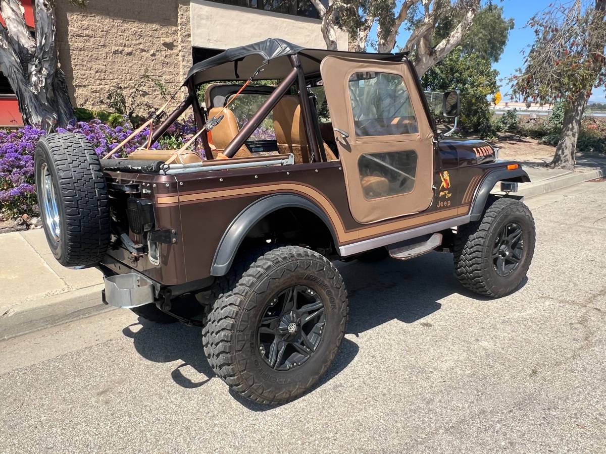 Jeep-Cj-7-laredo-1986-brown-6