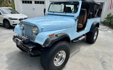 Jeep-Cj-8-scrambler-1982-blue-1