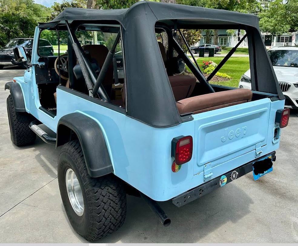 Jeep-Cj-8-scrambler-1982-blue-2