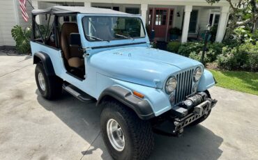 Jeep-Cj-8-scrambler-1982-blue