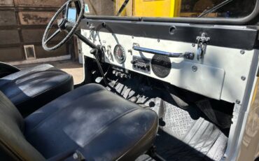 Jeep-Cj5-1973-white-11