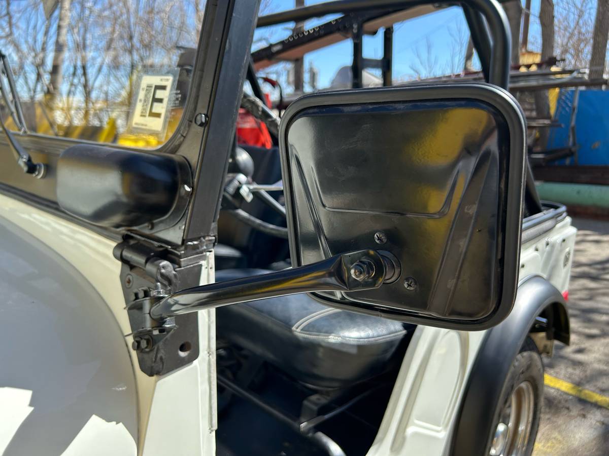 Jeep-Cj5-1973-white-17