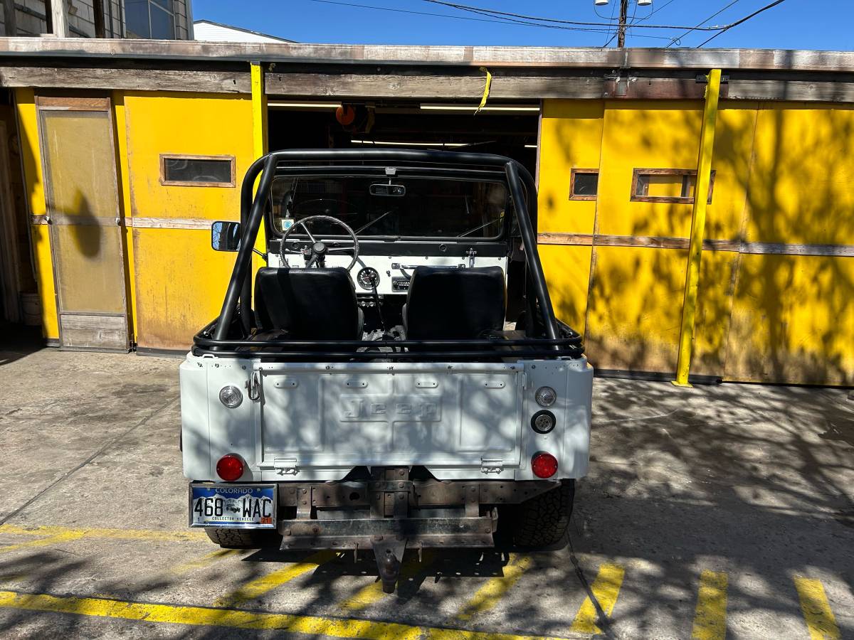 Jeep-Cj5-1973-white-4