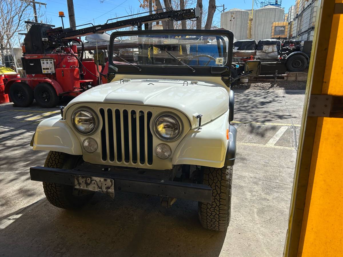 Jeep-Cj5-1973-white-7