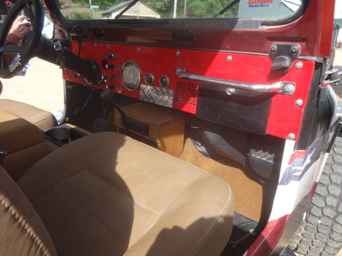 Jeep-Cj7-1980-7