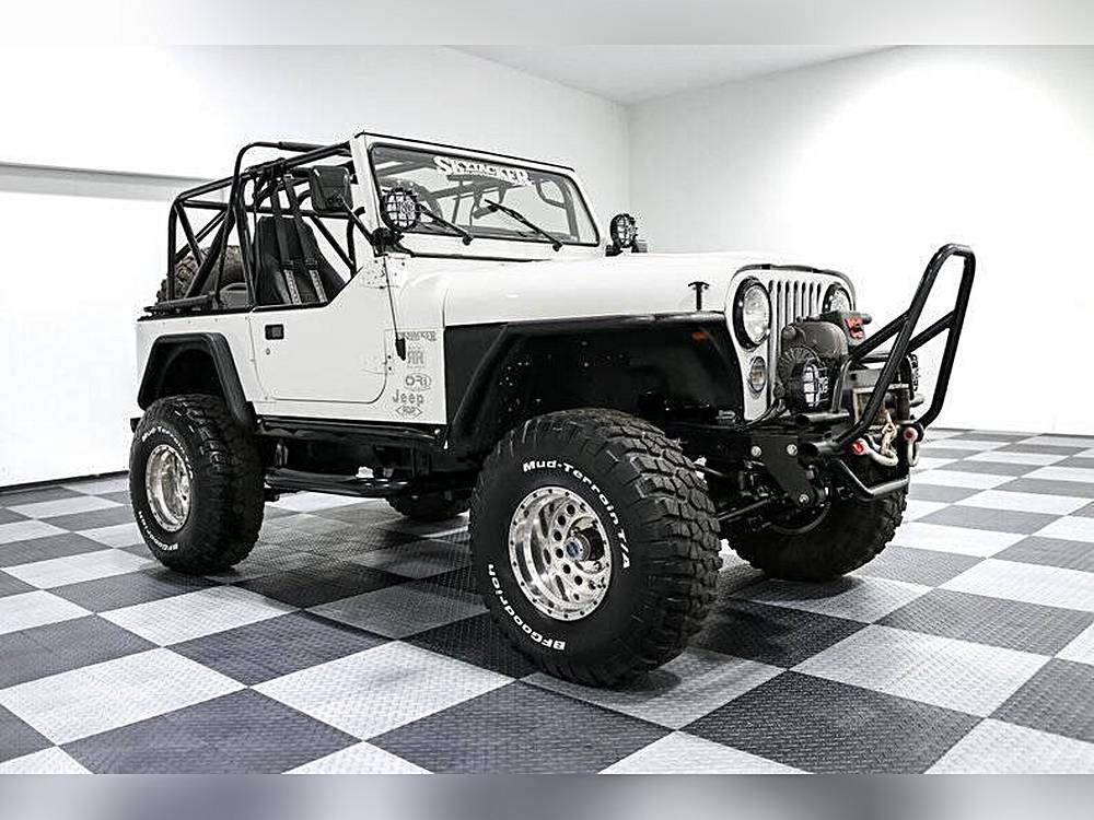 Jeep-Cj7-1981-custom-1