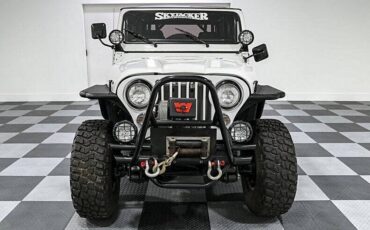 Jeep-Cj7-1981-custom-2