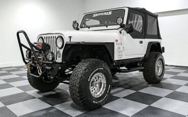 Jeep-Cj7-1981-custom-4
