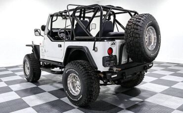 Jeep-Cj7-1981-custom-7
