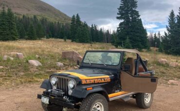 Jeep-Cj7-1982