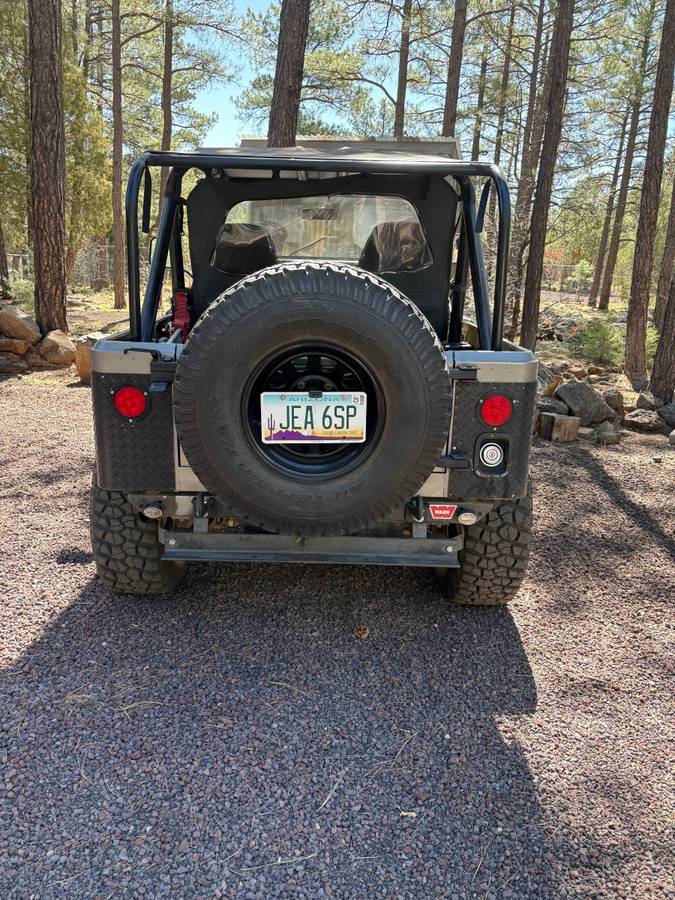 Jeep-Cj7-1983-black-2