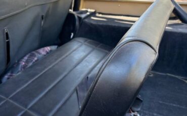 Jeep-Cj7-1983-black-4