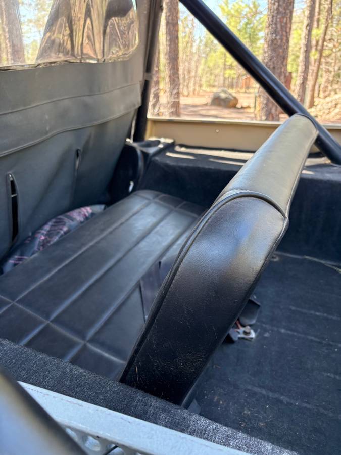 Jeep-Cj7-1983-black-4