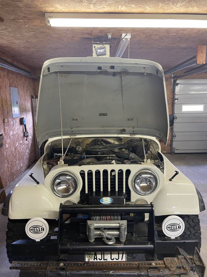 Jeep-Cj7-1983-white-10