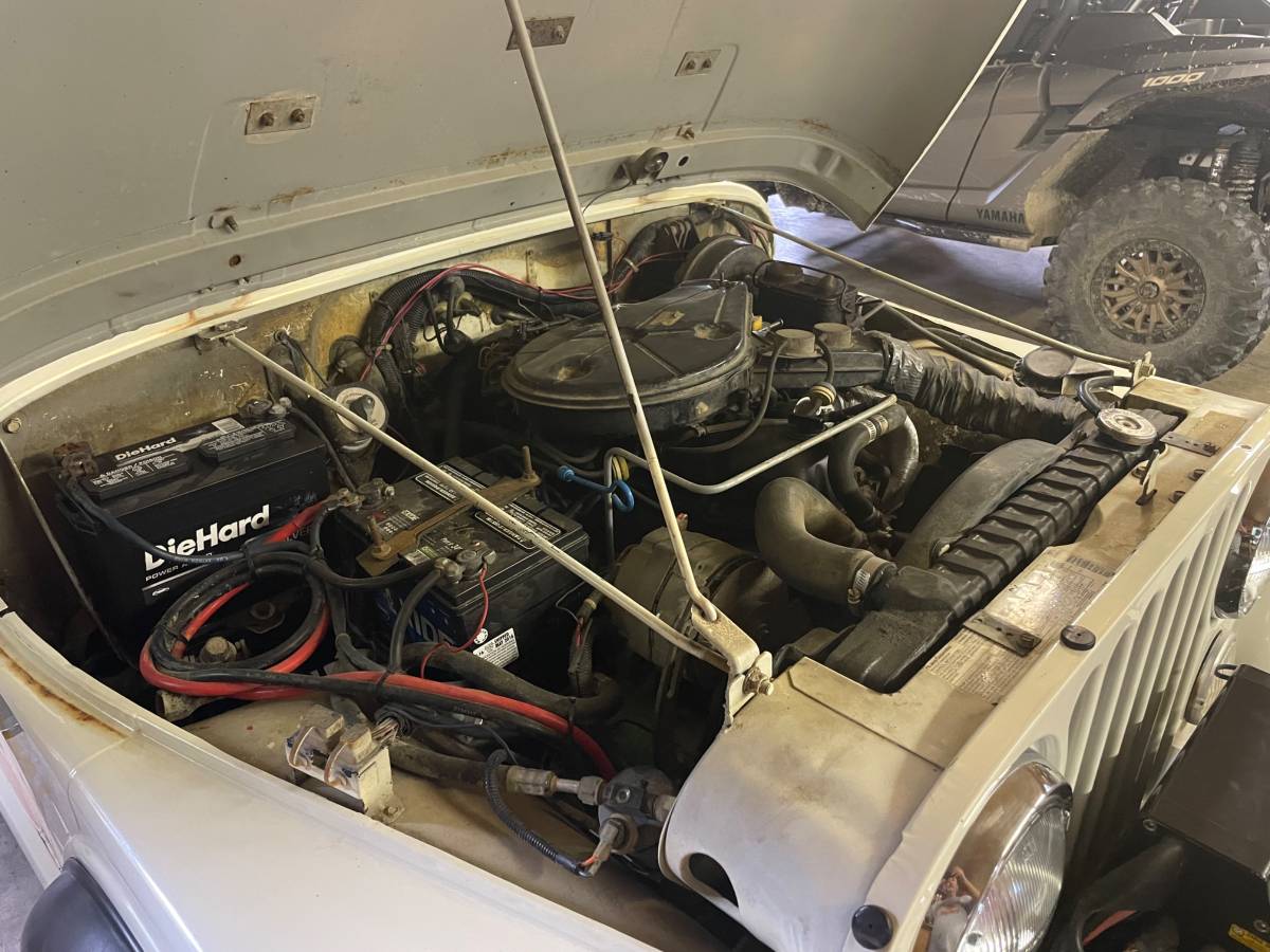 Jeep-Cj7-1983-white-9