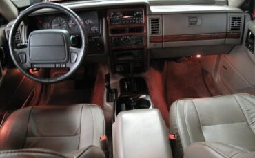 Jeep-Grand-Cherokee-1993-1