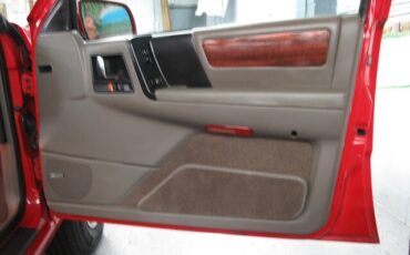 Jeep-Grand-Cherokee-1993-11