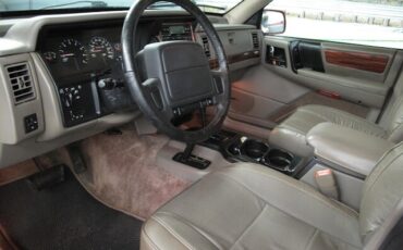 Jeep-Grand-Cherokee-1993-3