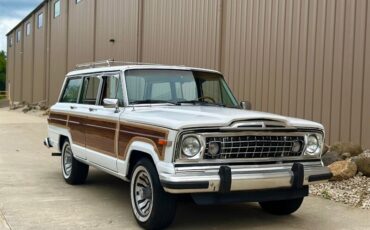 Jeep-Grand-Wagoneer-1984-SUV-3