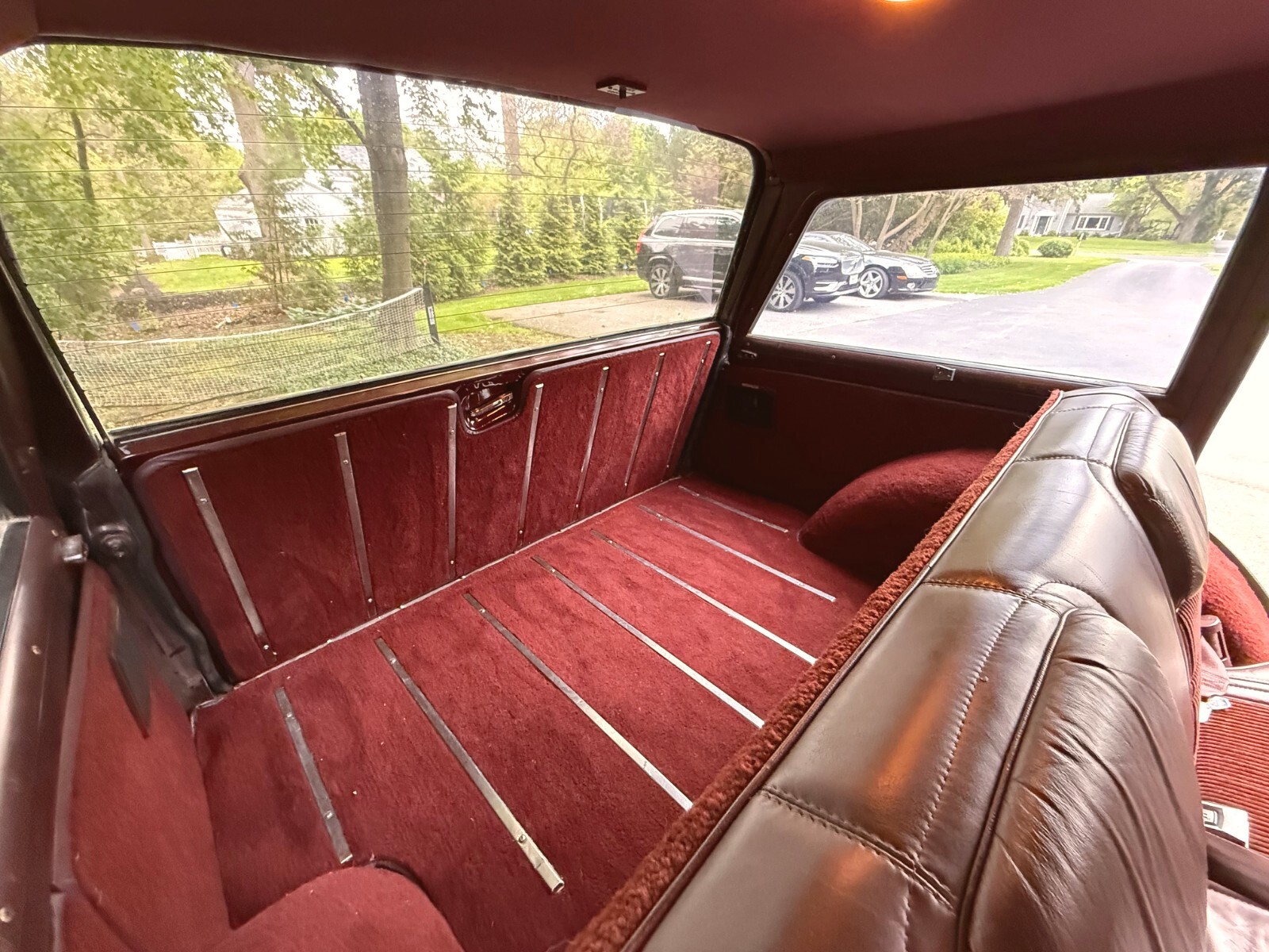 Jeep-Grand-Wagoneer-1987-SUV-25