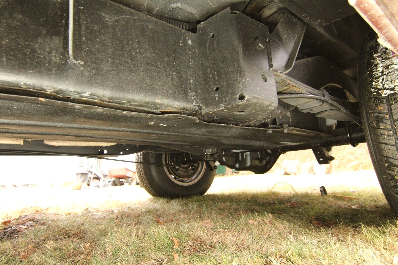 Jeep-Grand-Wagoneer-1987-SUV-35