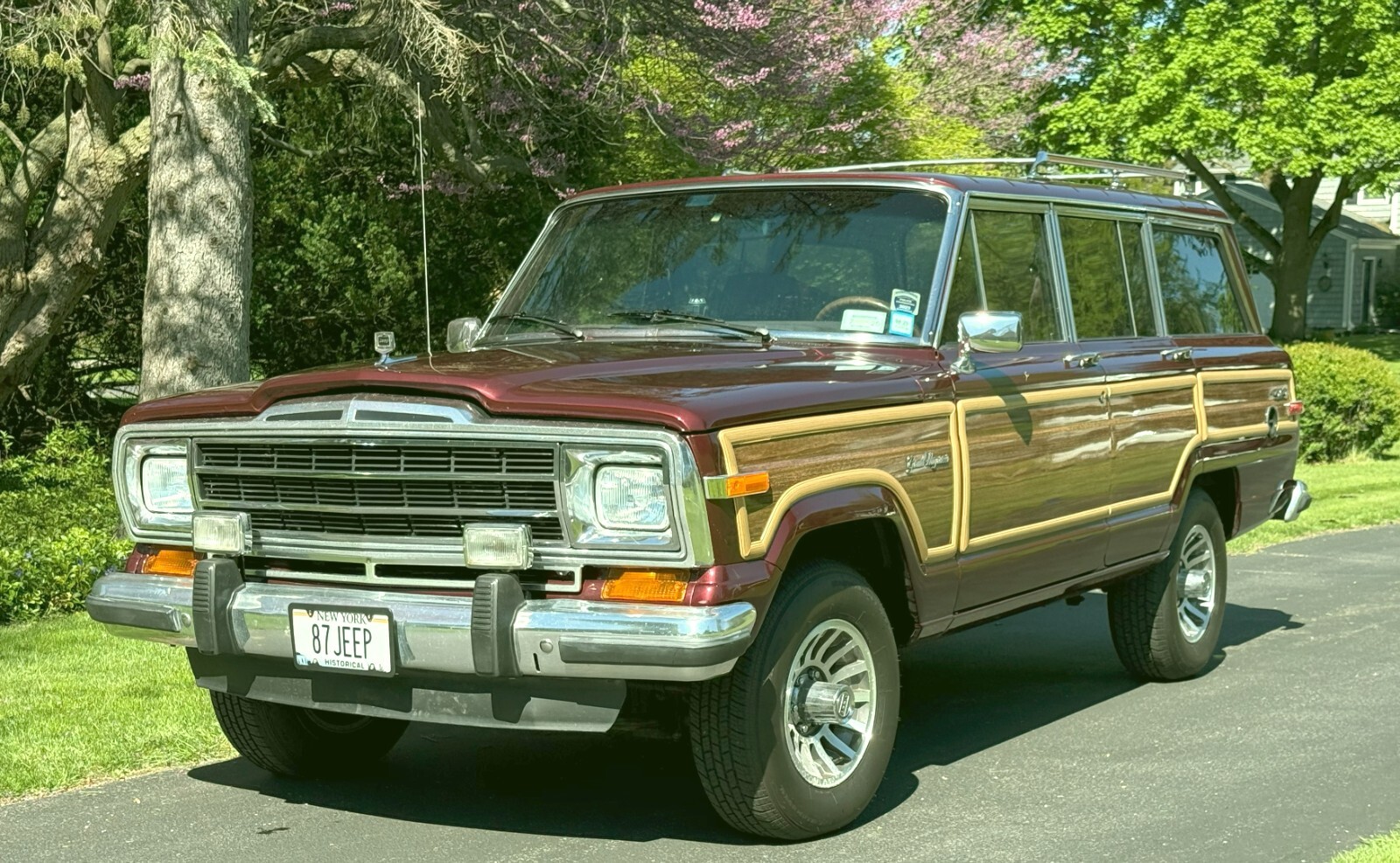 Jeep-Grand-Wagoneer-1987-SUV-8