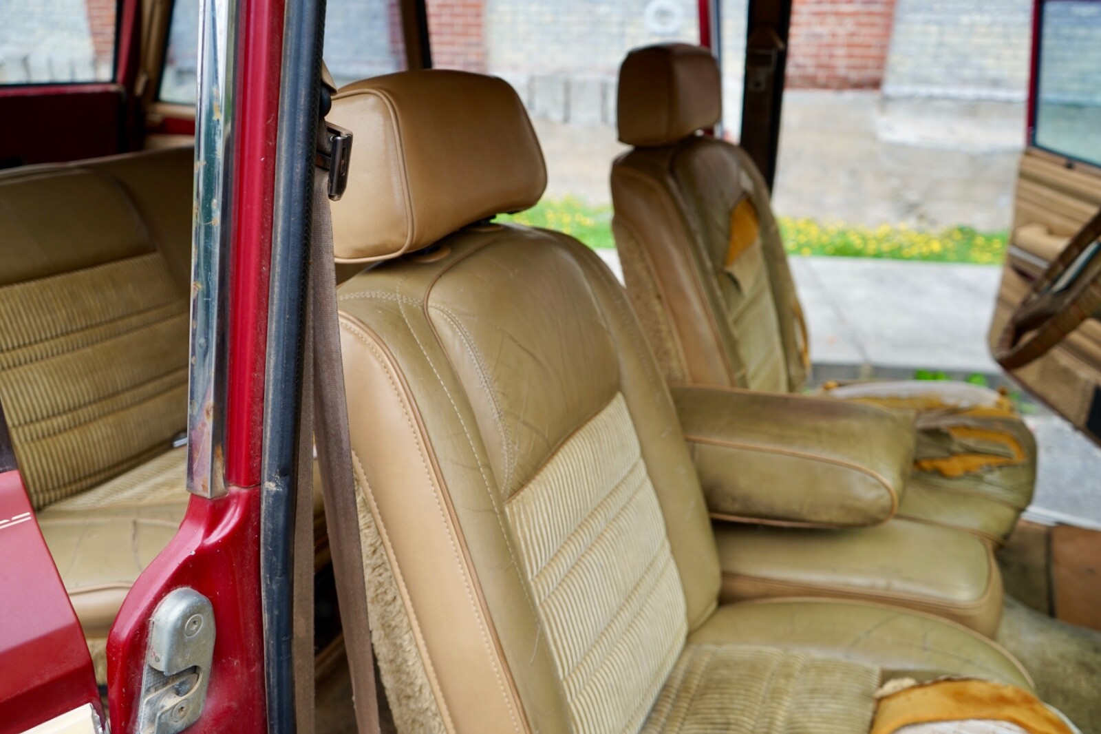 Jeep-Grand-Wagoneer-1987-Wagon-11