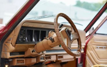 Jeep-Grand-Wagoneer-1987-Wagon-8