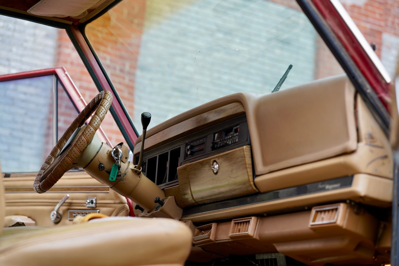 Jeep-Grand-Wagoneer-1987-Wagon-9