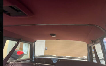 Jeep-Grand-Wagoneer-1990-5