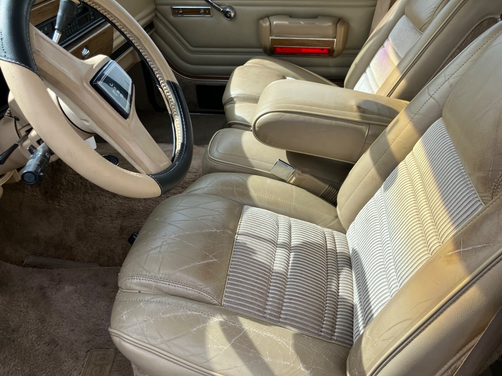 Jeep-Grand-Wagoneer-1991-Wagon-12
