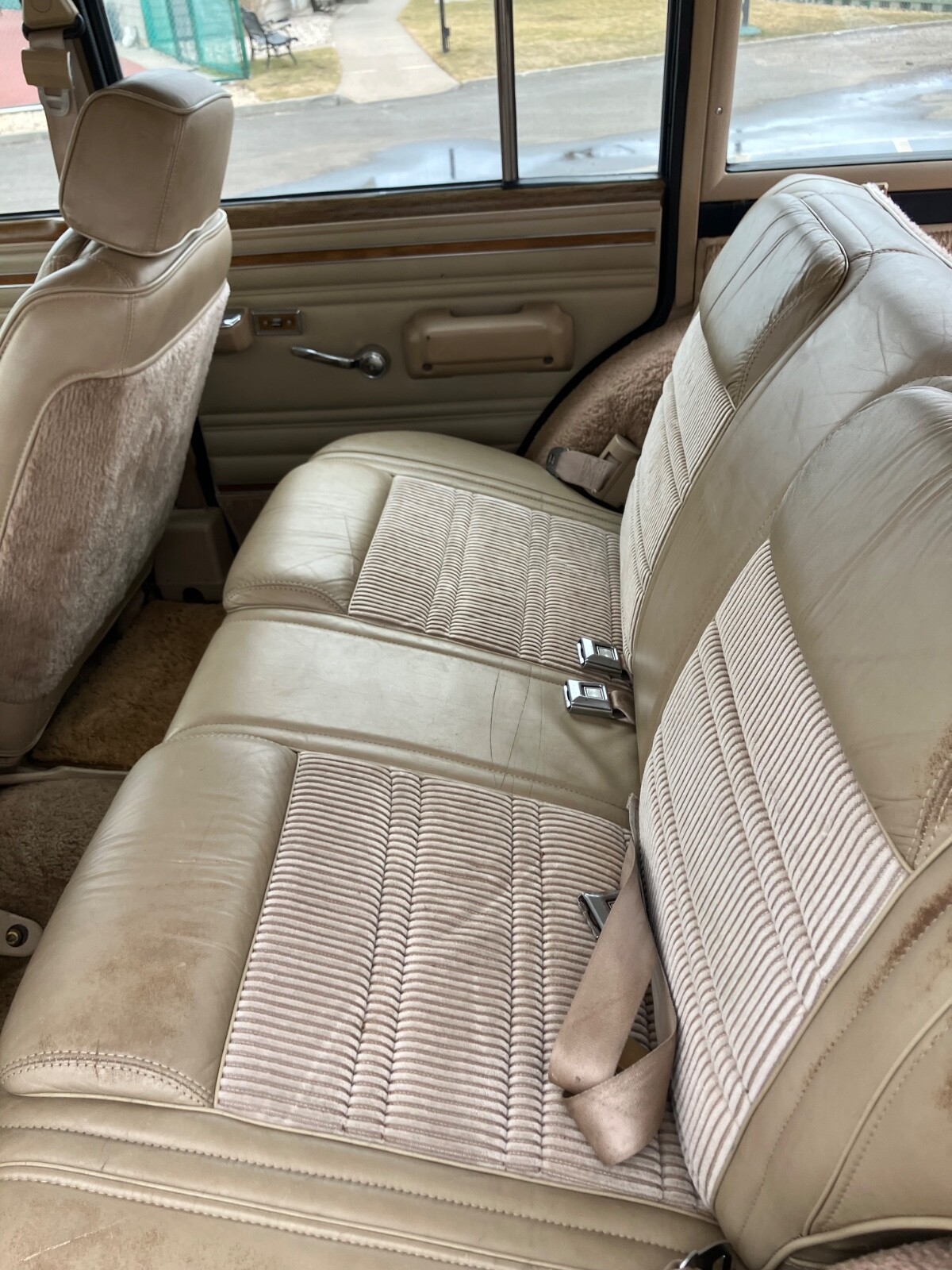 Jeep-Grand-Wagoneer-1991-Wagon-13