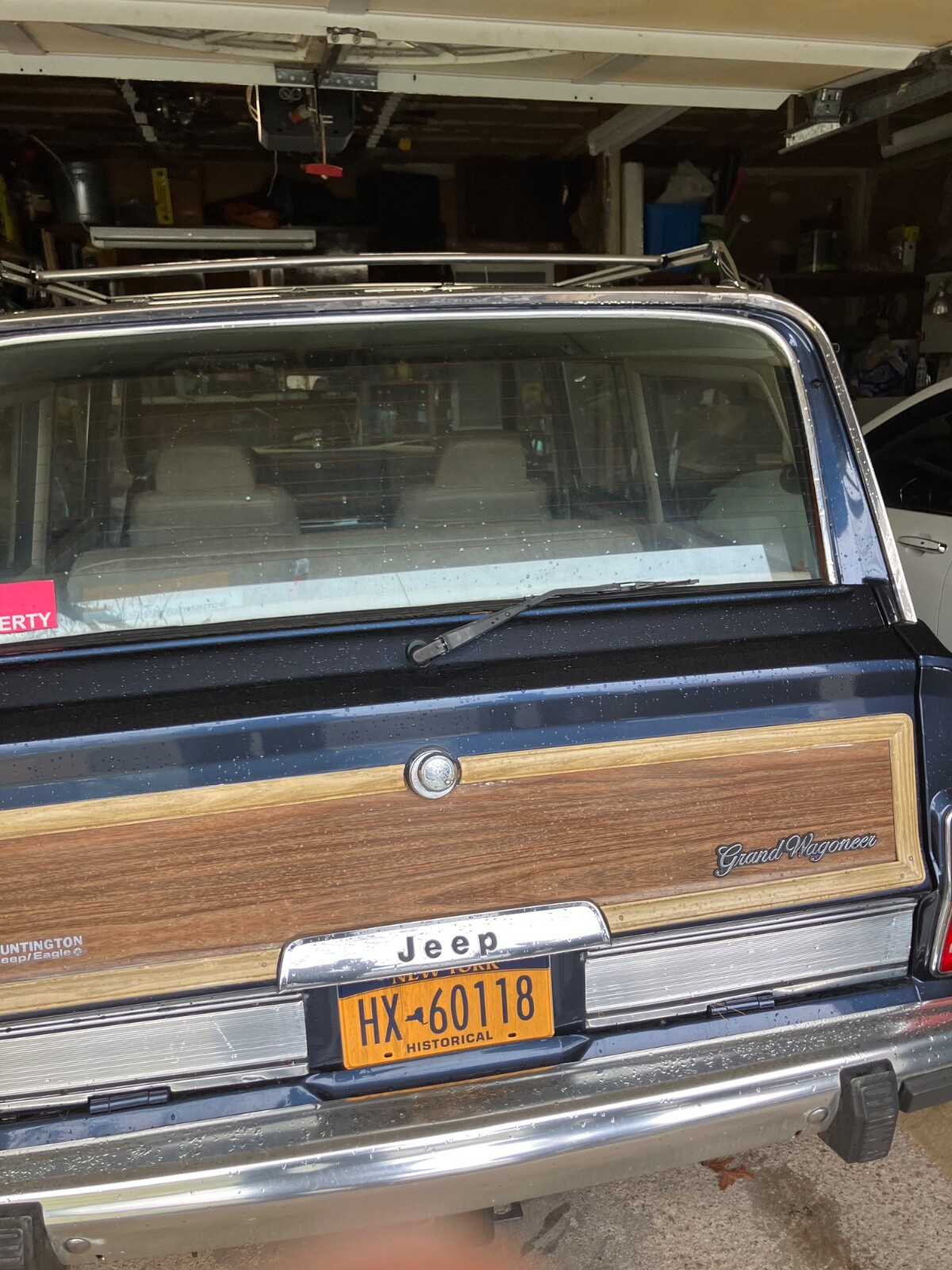 Jeep-Grand-Wagoneer-1991-Wagon-25
