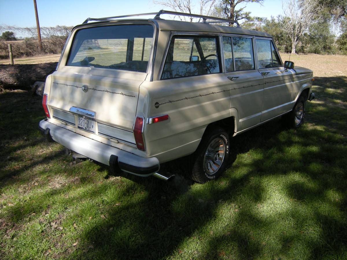 Jeep-Grand-wagoneer-1985-1