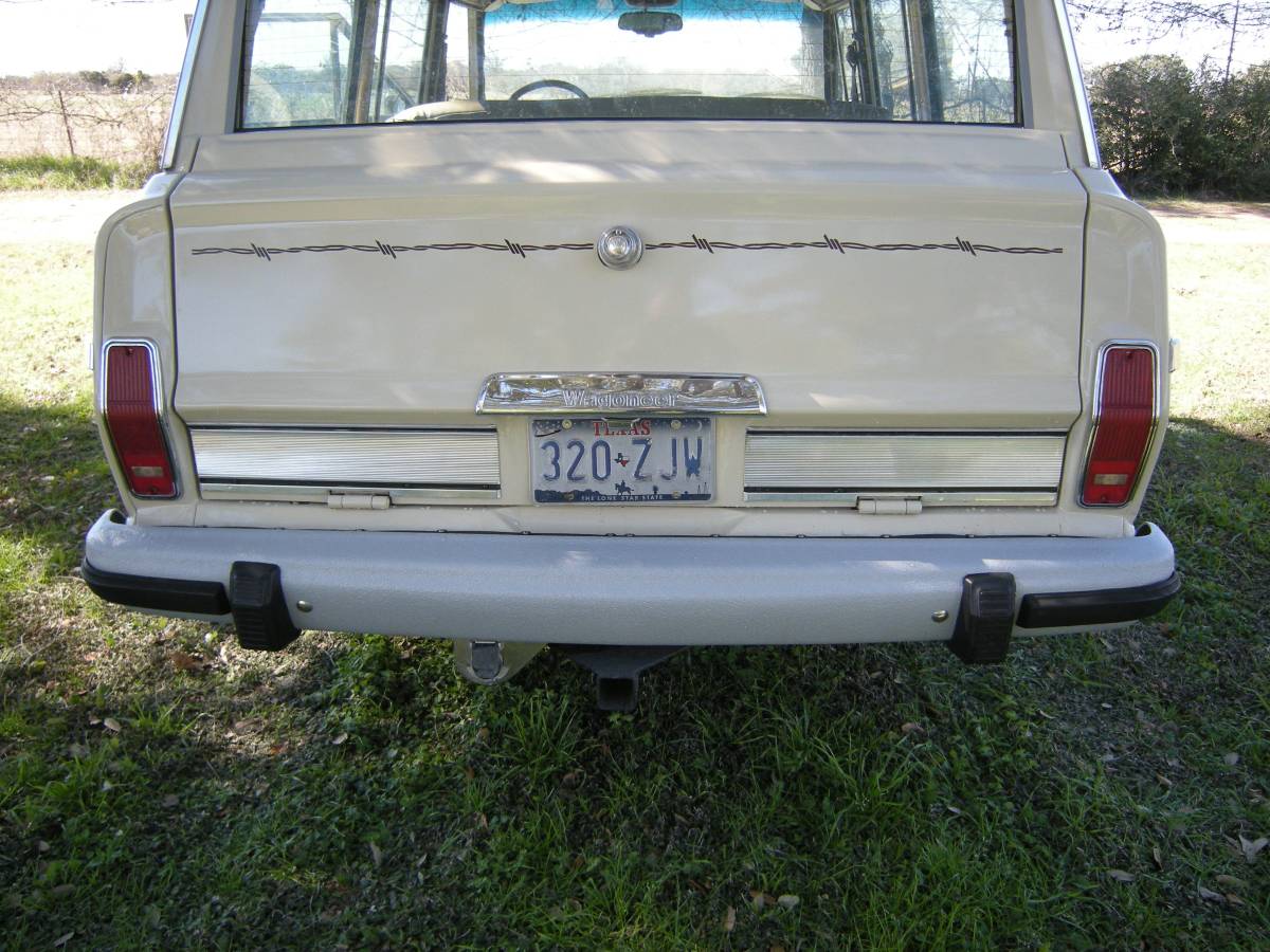 Jeep-Grand-wagoneer-1985-4