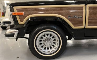 Jeep-Grand-wagoneer-base-1990-black-14