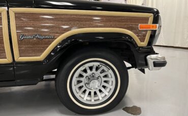 Jeep-Grand-wagoneer-base-1990-black-17