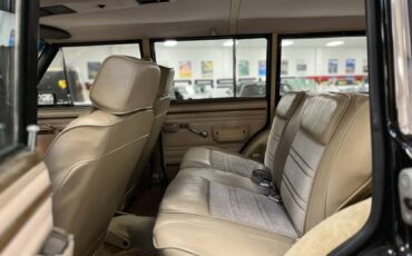 Jeep-Grand-wagoneer-base-1990-black-8