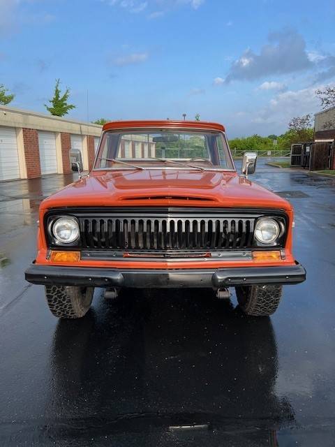 Jeep-J10-1976-custom-1