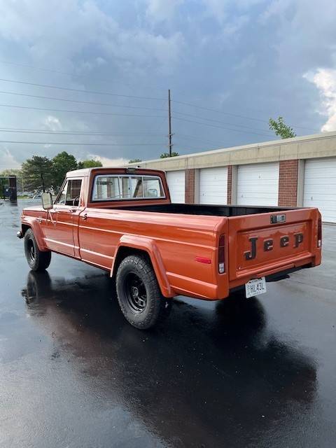 Jeep-J10-1976-custom-3