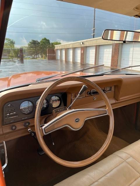Jeep-J10-1976-custom-6