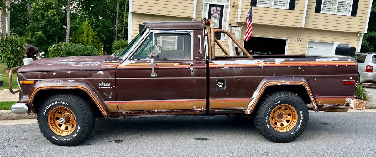 Jeep-J10-1978-brown-1