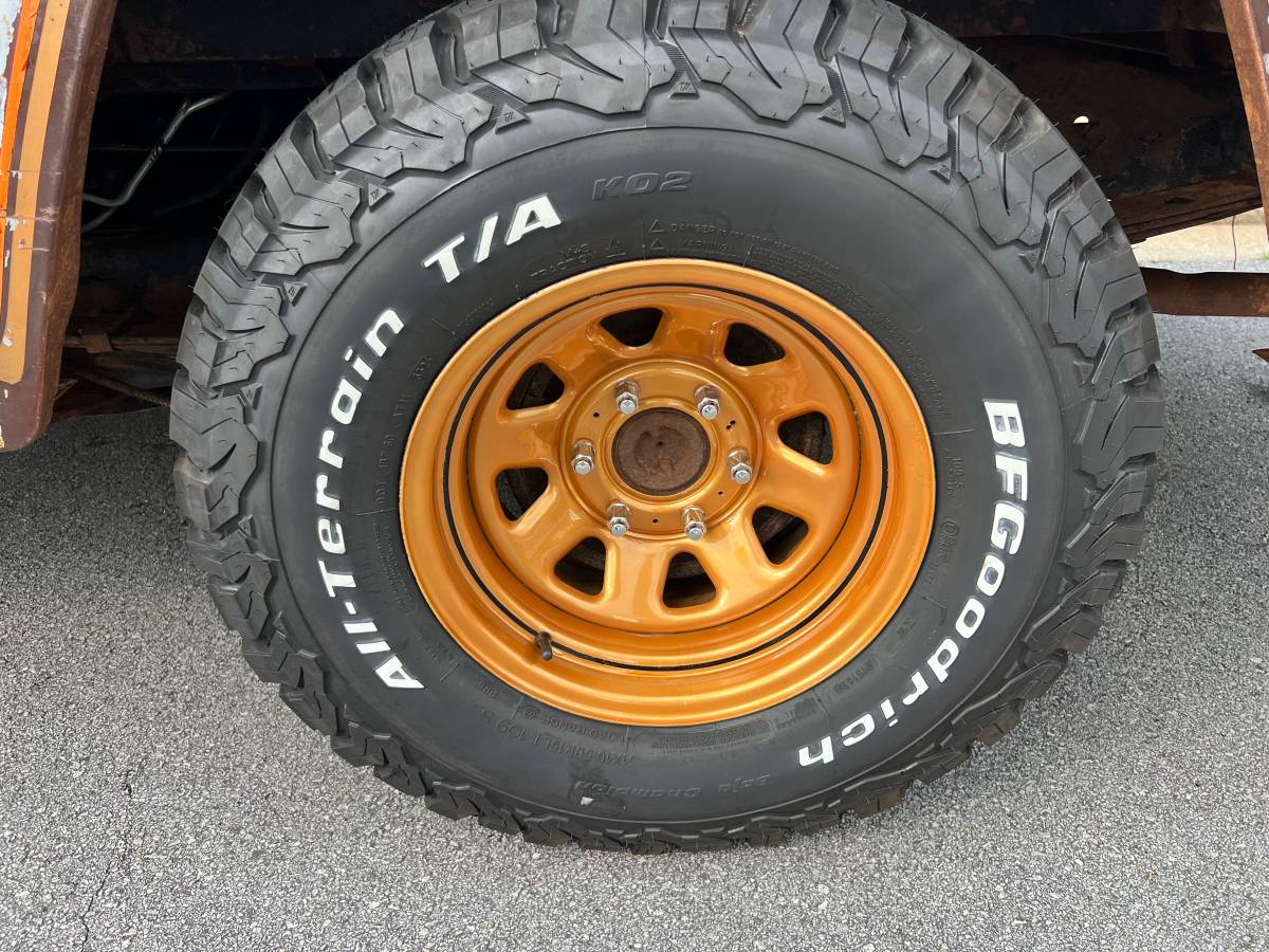Jeep-J10-1978-brown-16
