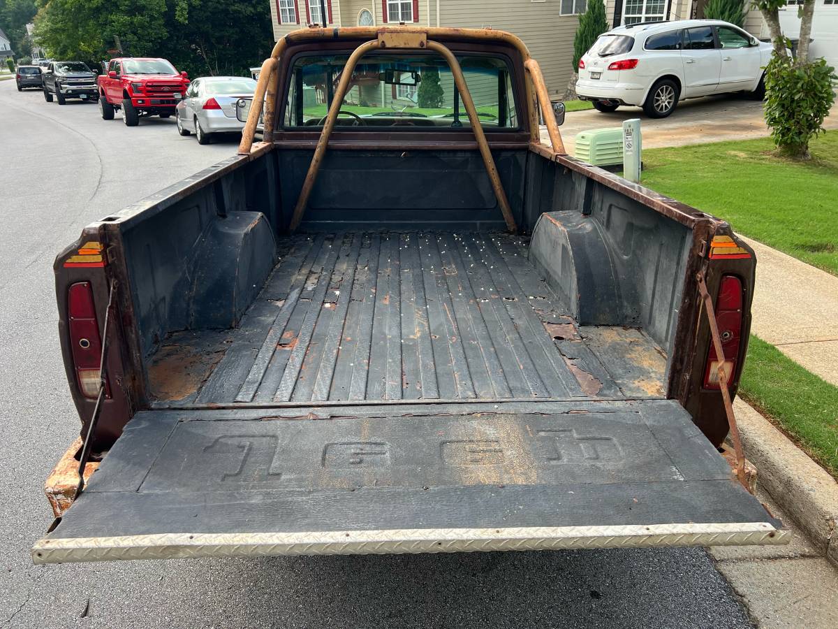 Jeep-J10-1978-brown-6