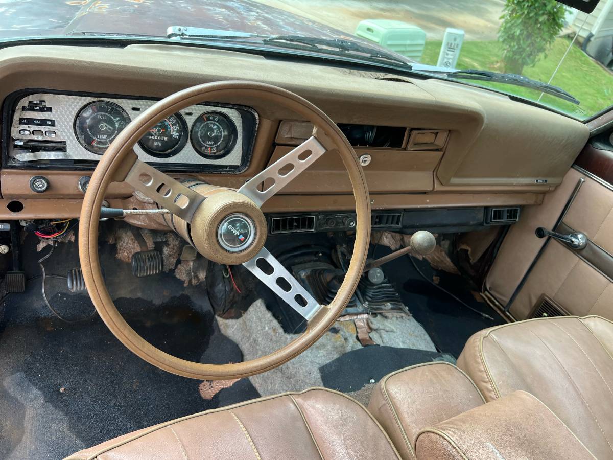 Jeep-J10-1978-brown-9