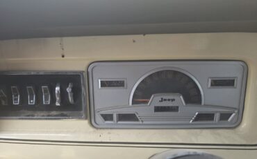 Jeep-Jeepster-1967-Convertible-12