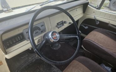 Jeep-Jeepster-1967-Convertible-13