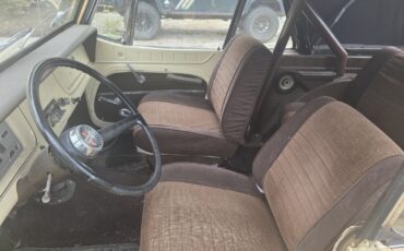 Jeep-Jeepster-1967-Convertible-14