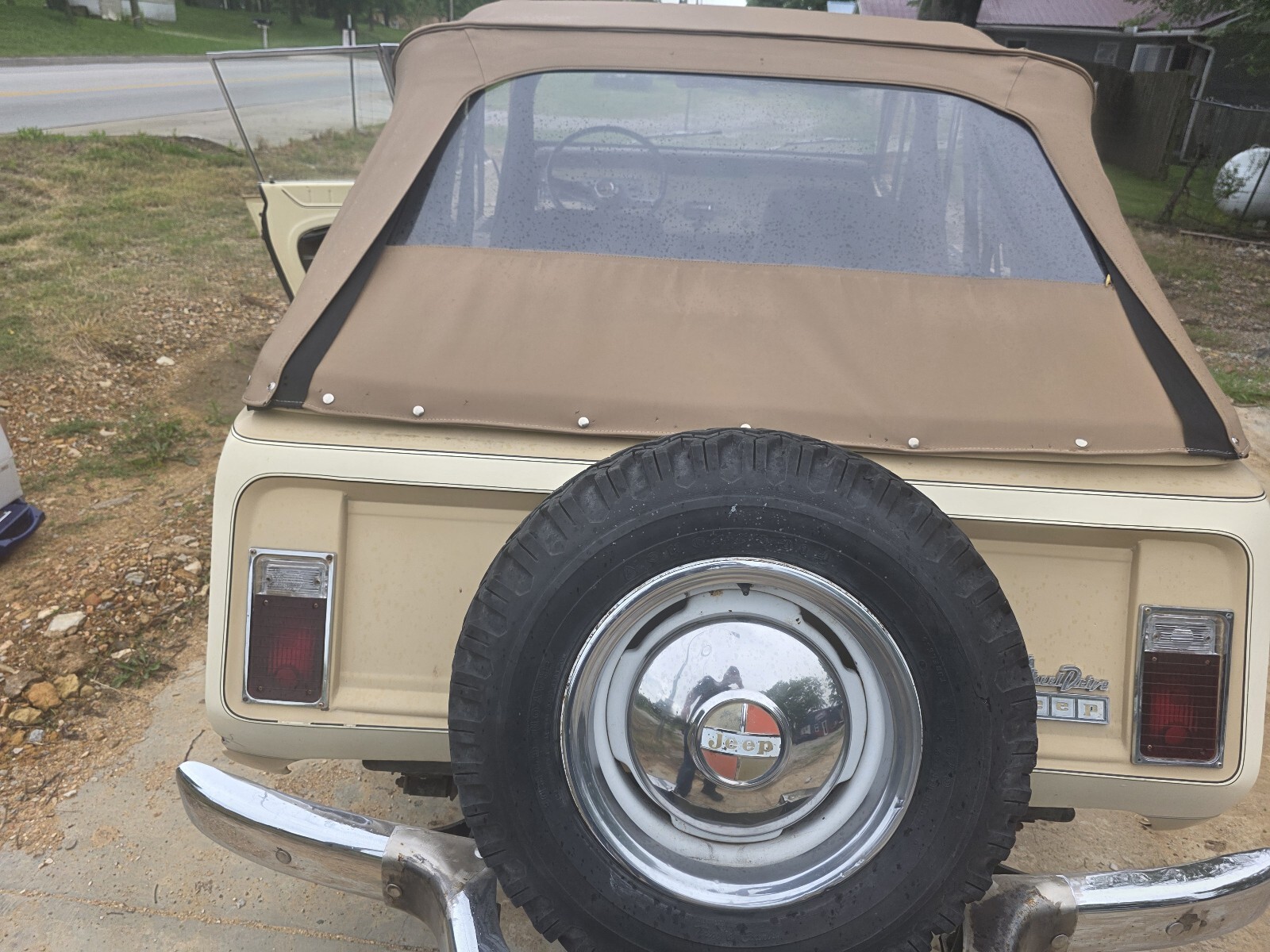 Jeep-Jeepster-1967-Convertible-9